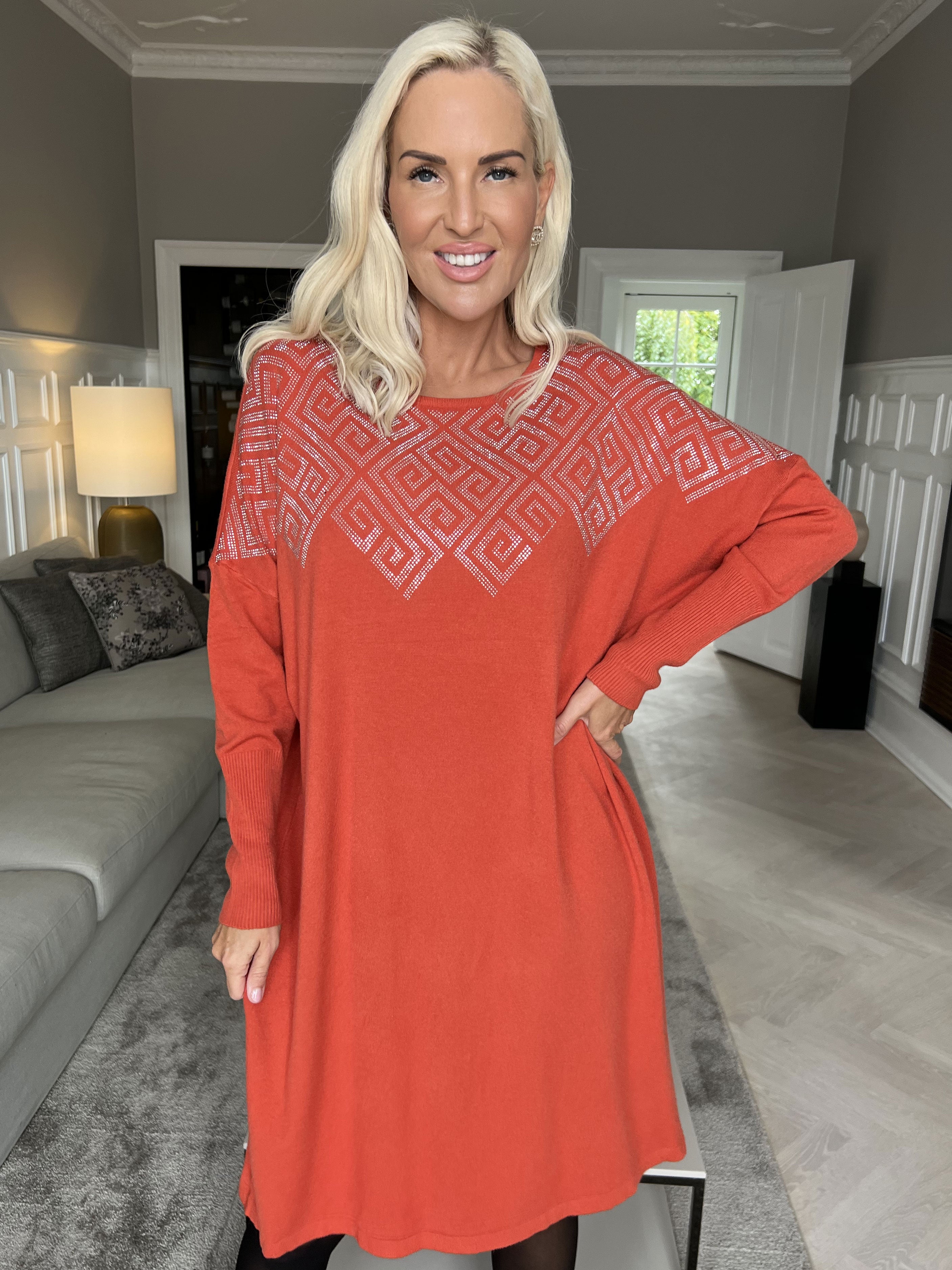 Luna - Blød strikkjole med similisten